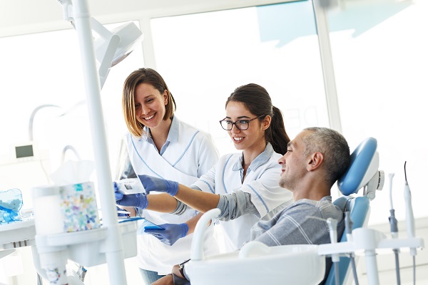 Can Cosmetic Dentistry Improve My Smile?